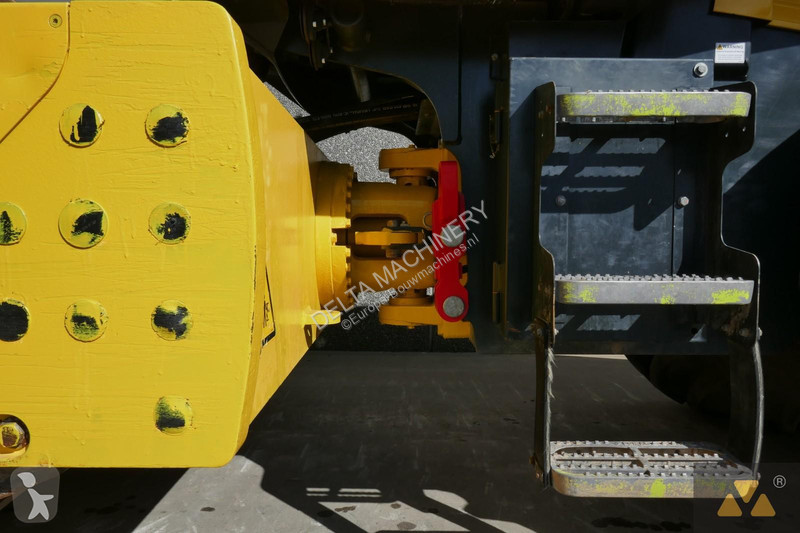 مدحلة Bomag