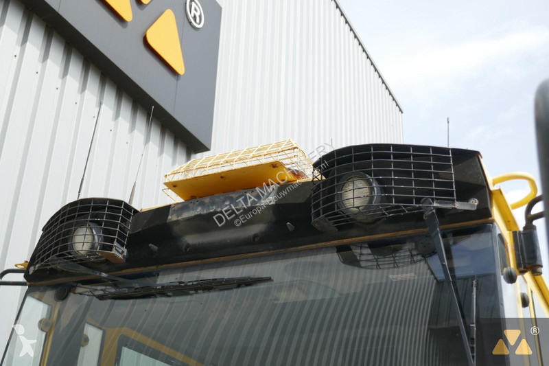 Дорожный каток Bomag