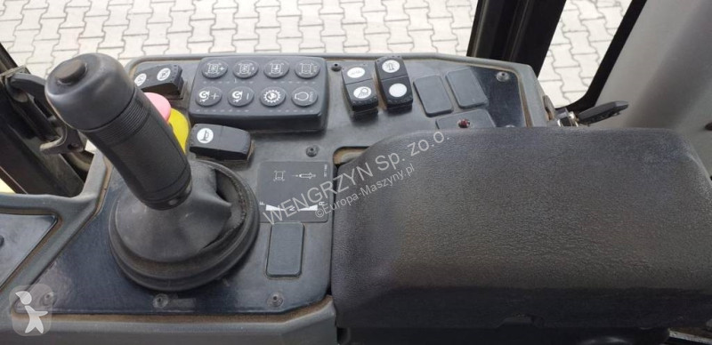 Compactor  Walec wibracyjny CATERPILLAR CS 64 B