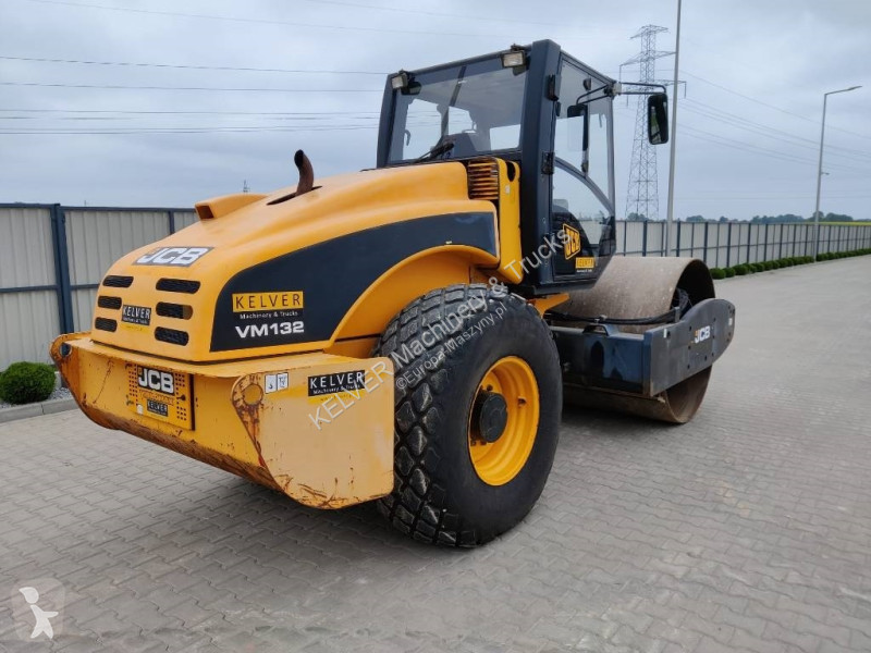 Jordstamper JCB VM 132  roller