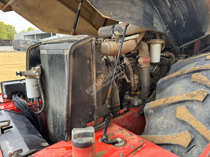 مدحلة Dynapac (13.6t)