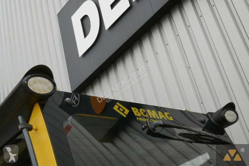 Compactador Bomag BW226-5CL