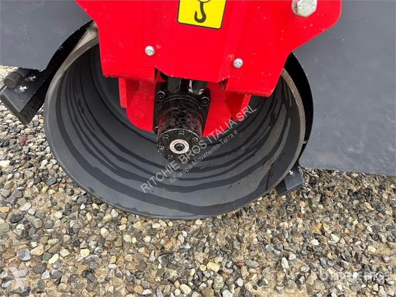 Дорожний коток  TP-JS800 Double Drum Roller