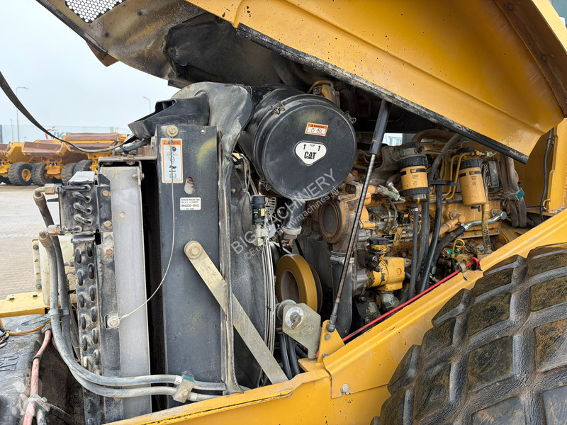 Jordstamper Caterpillar CS563E