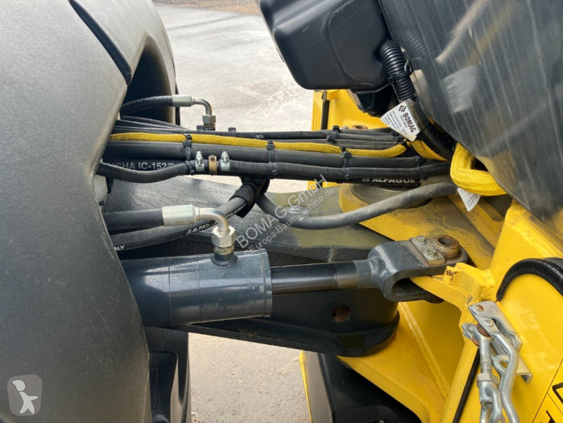 Zhutňovač Bomag  BW 202 AD-4  Stage IIIa/Tier 3