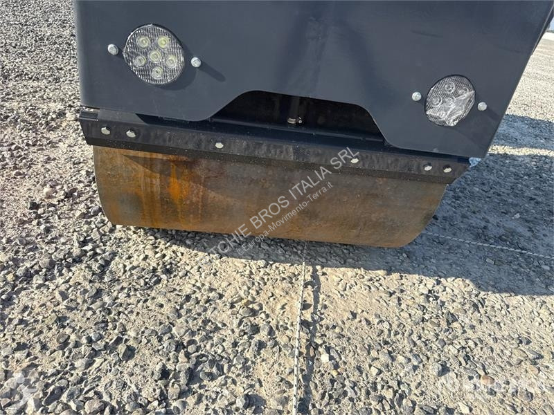Дорожний коток  TP-JS800 Double Drum Roller