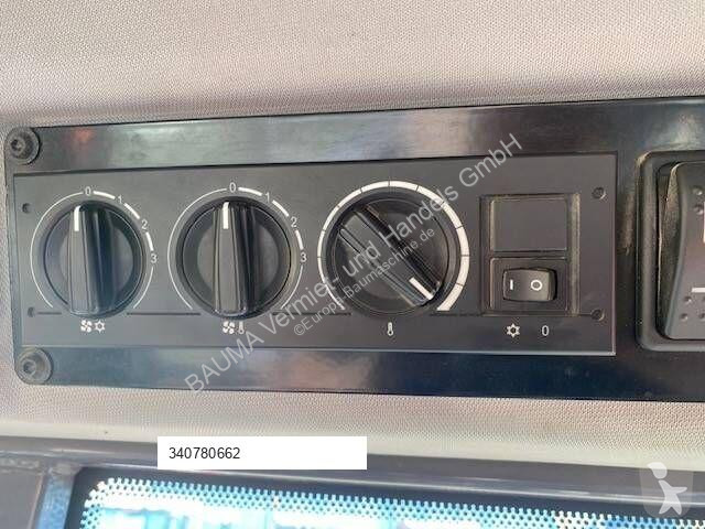 Дорожный каток Hamm H13i mit Verdichterplatten...