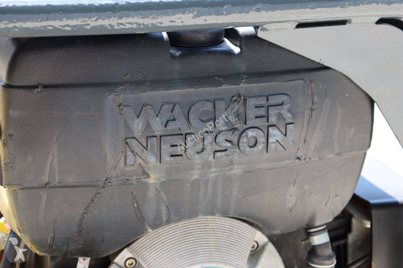 Walec Neuson Vibroplate DPU3050