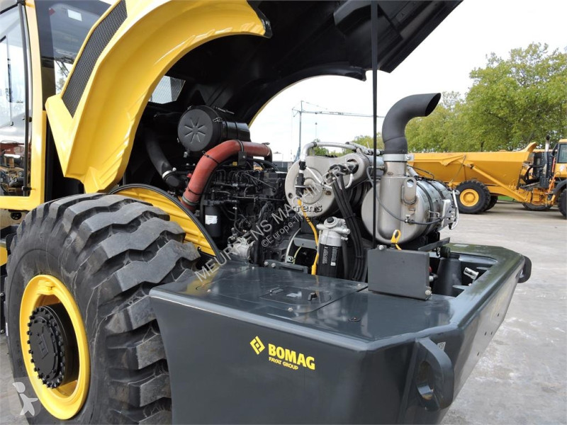 Compacteur Bomag BW226