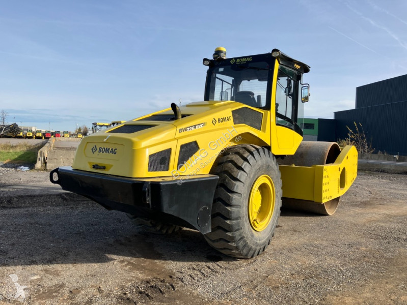 مدحلة Bomag  BW 226 BVC-5  Stage IIIa/Tier 3