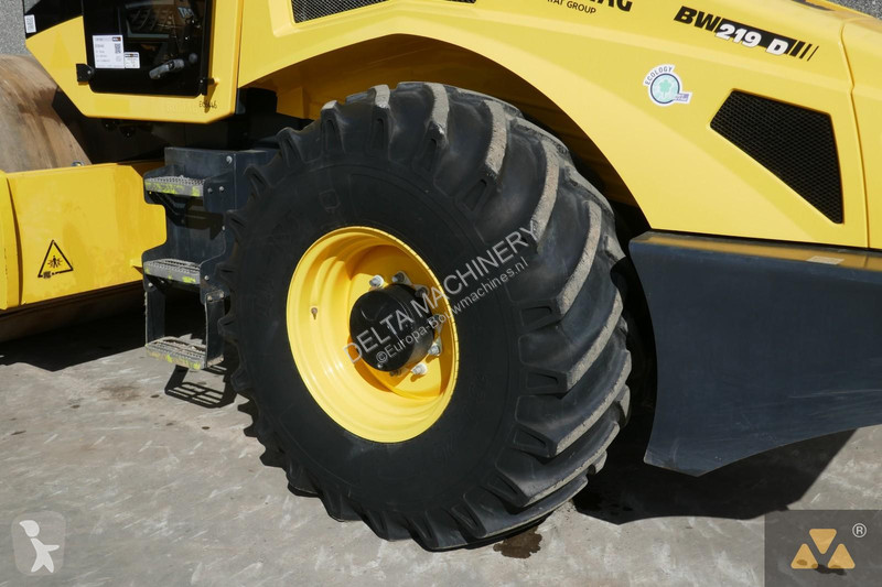 مدحلة Bomag