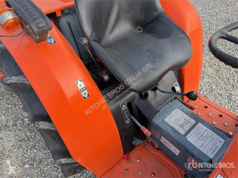 Дорожний коток Kubota ZB1600 Utility Tractor