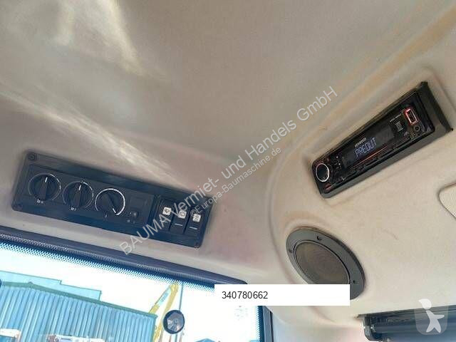 Дорожный каток Hamm H13i mit Verdichterplatten...