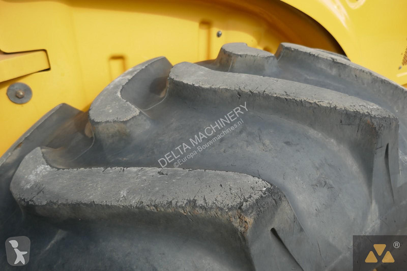 Compacteur Caterpillar