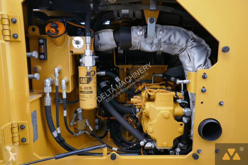 Compactor Caterpillar CB10