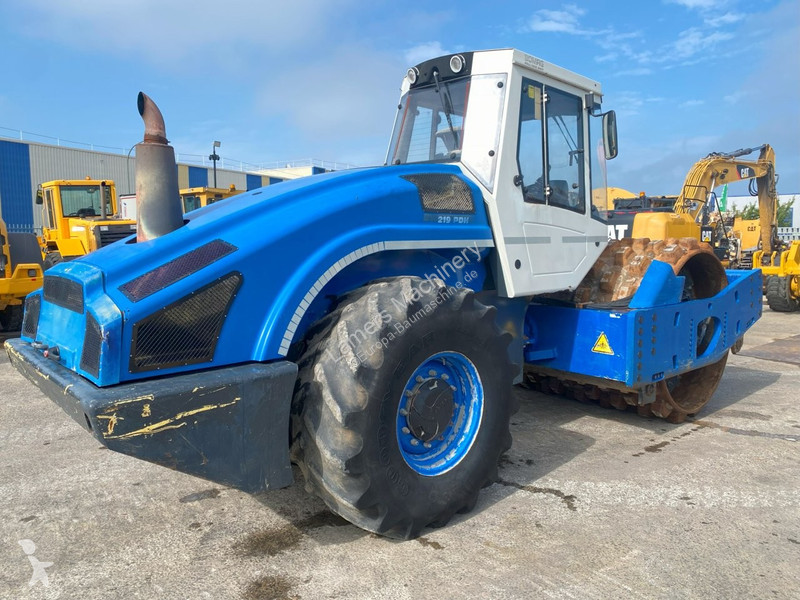 Zhutňovač Bomag BW 219 PHD .