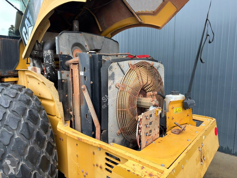 Zhutňovač Caterpillar CS76 XT