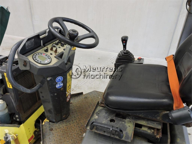 مدحلة Ammann ARX26