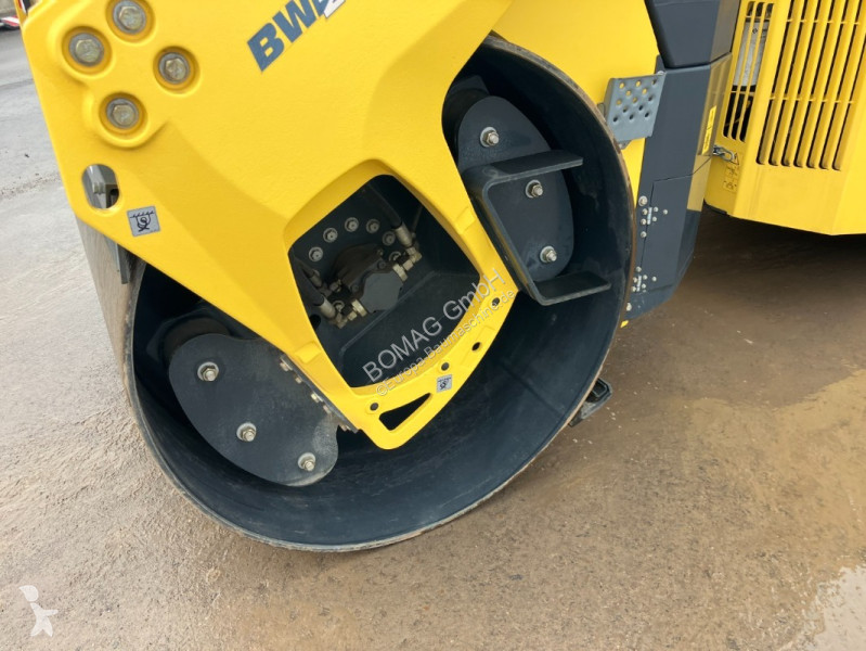 Zhutňovač Bomag  BW 202 AD-4  Stage IIIa/Tier 3