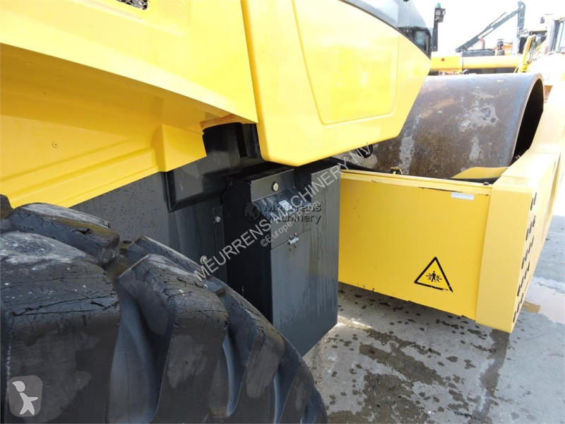 Дорожный каток Bomag BW226