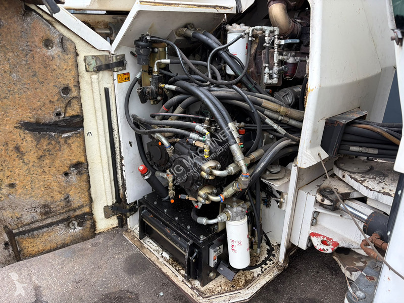 Compactador Dynapac C HF