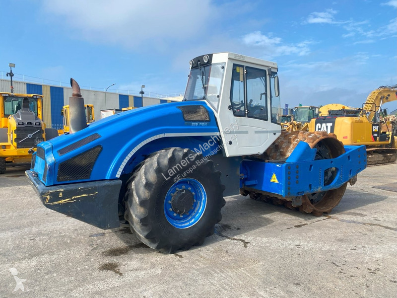 Zhutňovač Bomag BW 219 PHD .