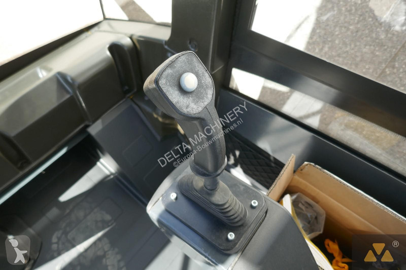 مدحلة Bomag BW226-5CL