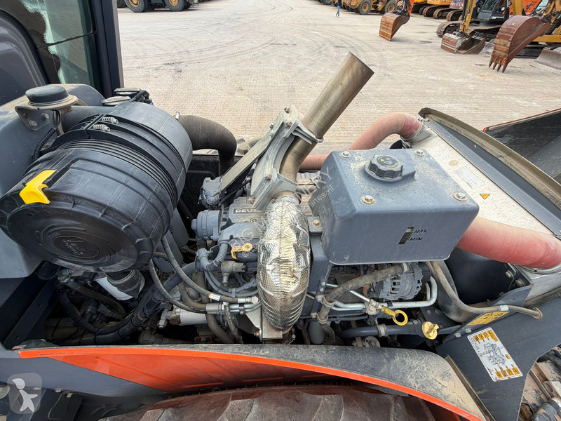 Hamm H13i compactor