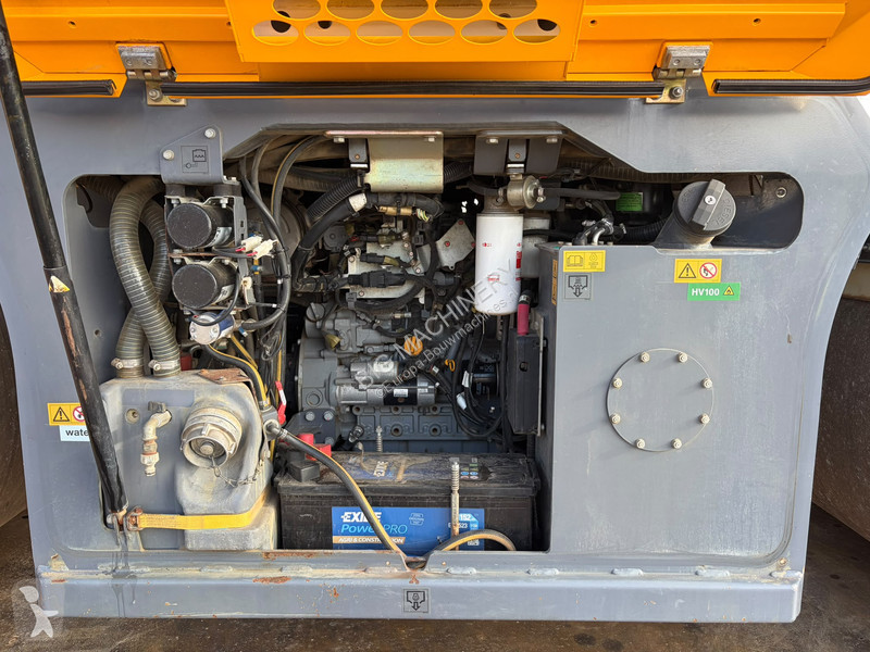 Vibrohenger Hamm DV70i + Bomag splitter
