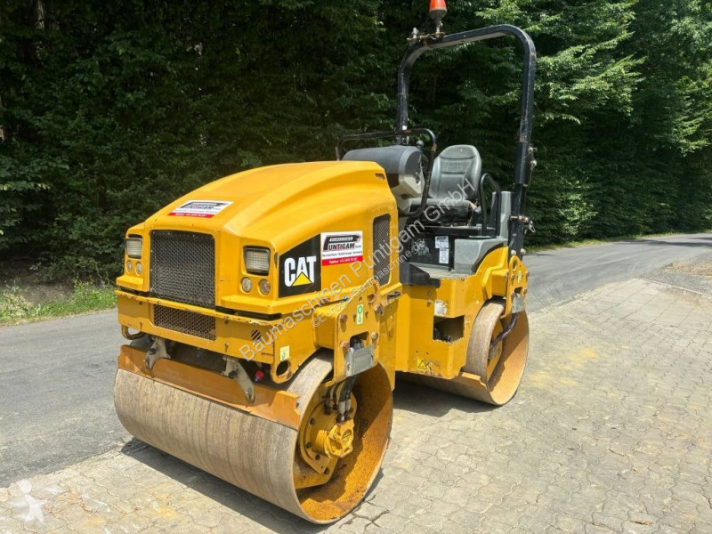 Compactador Caterpillar B