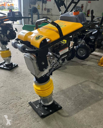 Compactador a mano nuevo