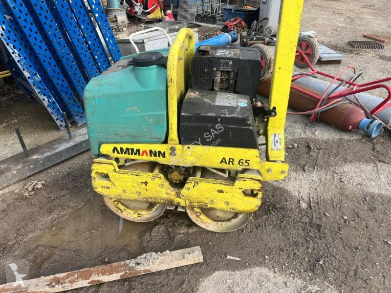 Compactador Ammann AR65