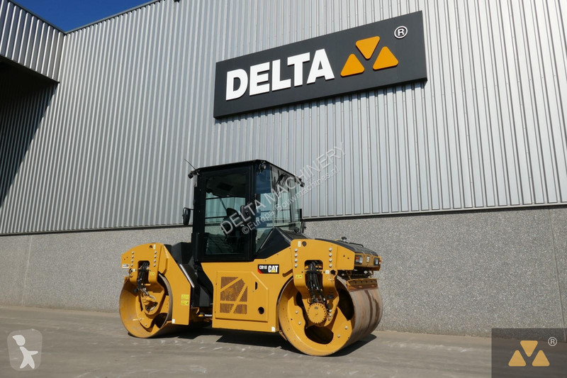 Compactador Caterpillar CB10