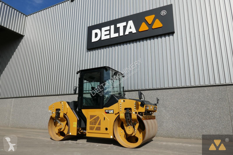Compactor Caterpillar CB10