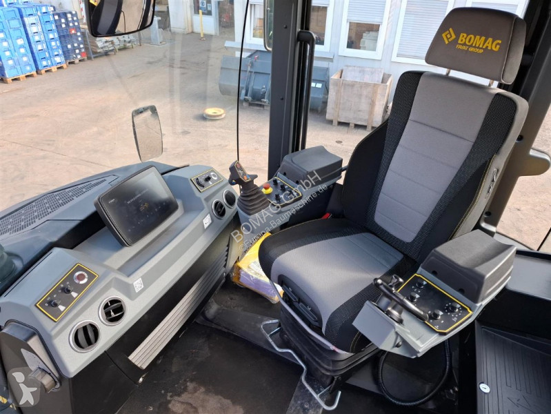 Compattatore Bomag BW 174 AP-5 AM Hybrid Stage...