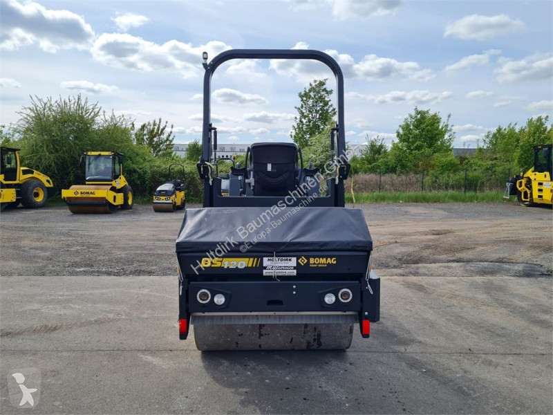 Compactador Bomag AD-5