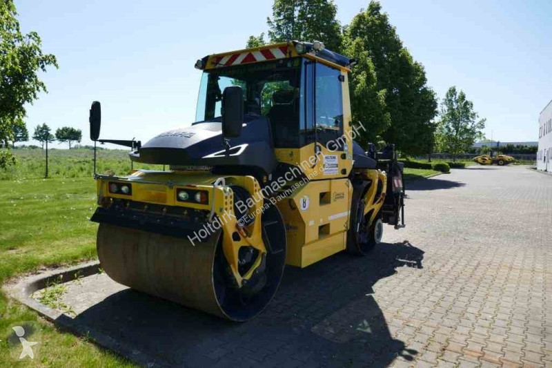 Compactador Bomag AP-4f
