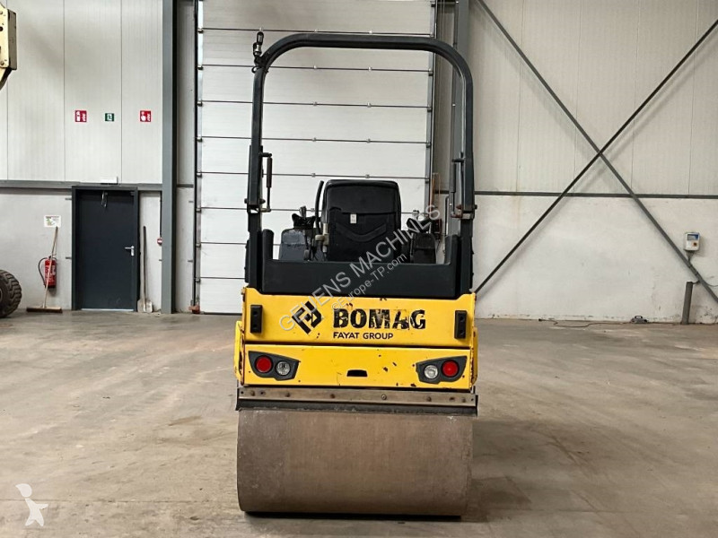Compactador Bomag AD-5
