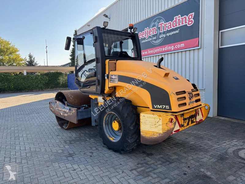 Compactador JCB Vibromax VM75D Single drum...