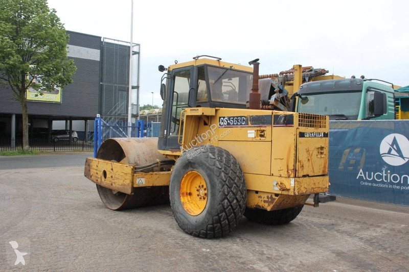 Compactor Caterpillar CS-563C