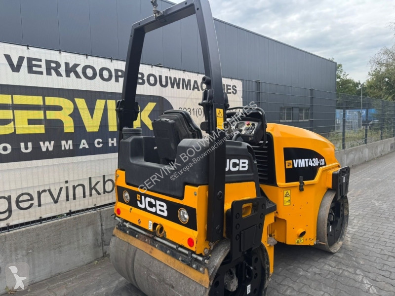 Compactador JCB VMT 430-130