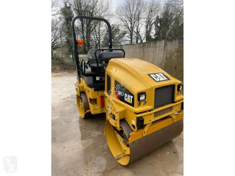 Compactador Caterpillar CB2.7
