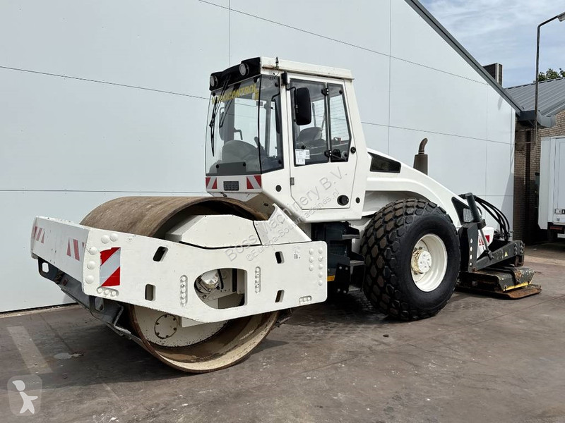 Compactador Bomag BW213DH-4 - Extra Vibrating...