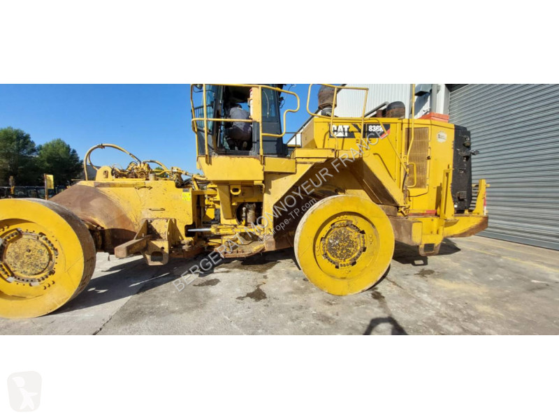 Zhutňovač Caterpillar 836K