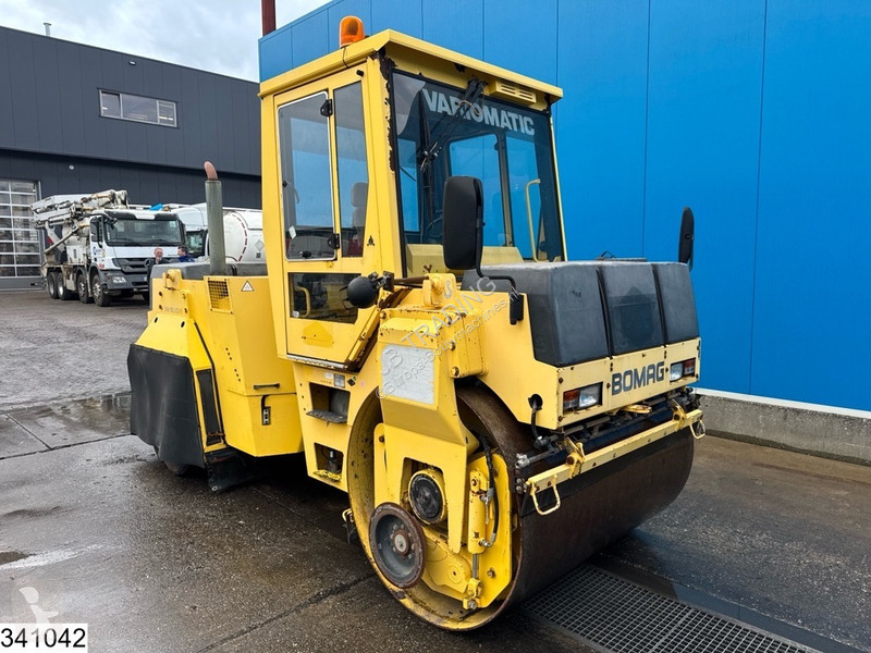 مدحلة Bomag AC2 6086h, 51kW