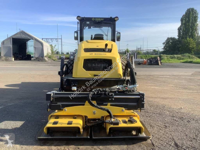 Zhutňovač Bomag BW 213 DH+P-5
