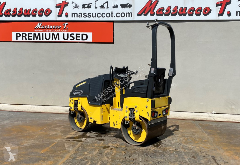 مدحلة Bomag