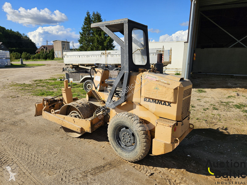 مدحلة Rammax RW1800
