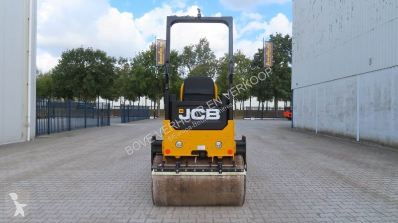 Compactador JCB
