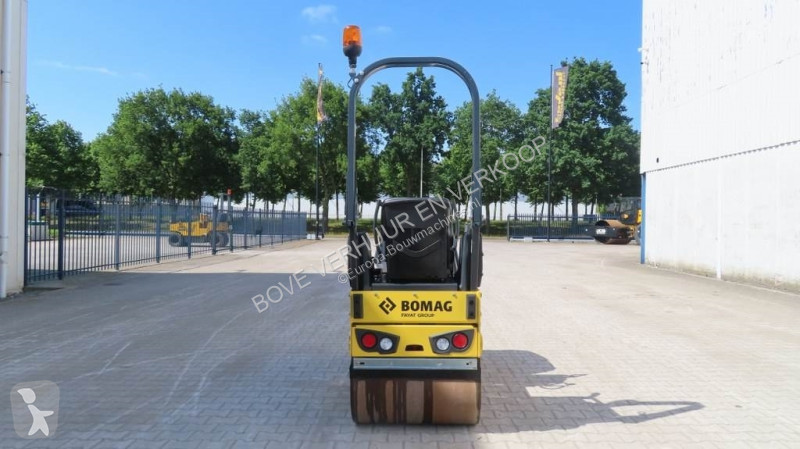 Compactador Bomag BW80 AD5